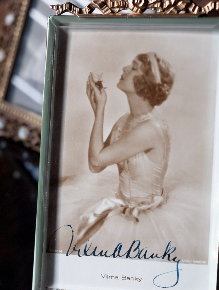 Vilma Banky Autographed Postcard