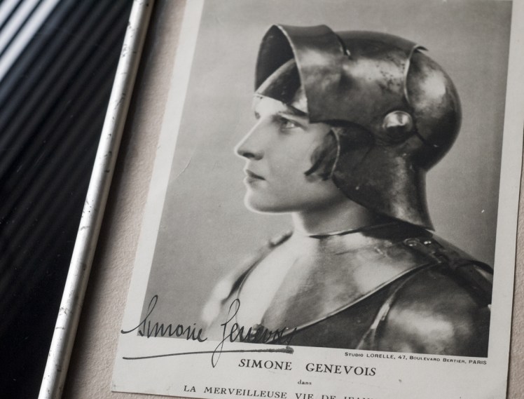 Simone Genevois c1930 Autographed Photo