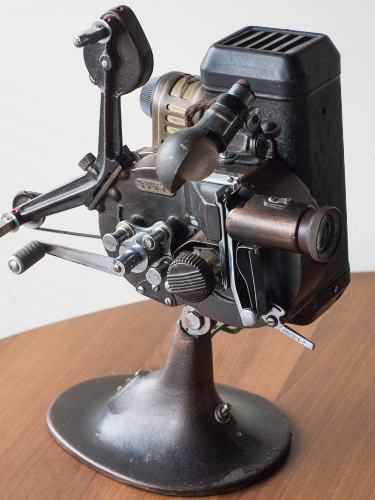 六櫻社 さくらスコープ 16ｍｍ サイレント映写機 00