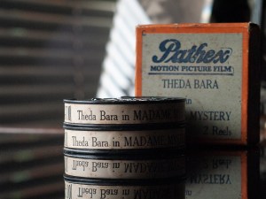 1926年『マダム・ミステリー』