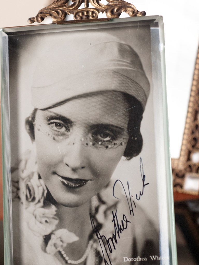 Dorothea Wieck Autographed Postcard