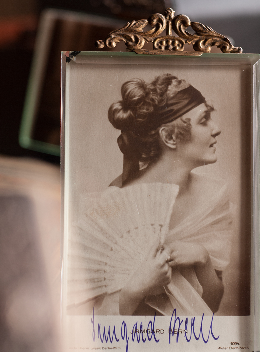 Irmgard Bern c1920 Autographed Postcard