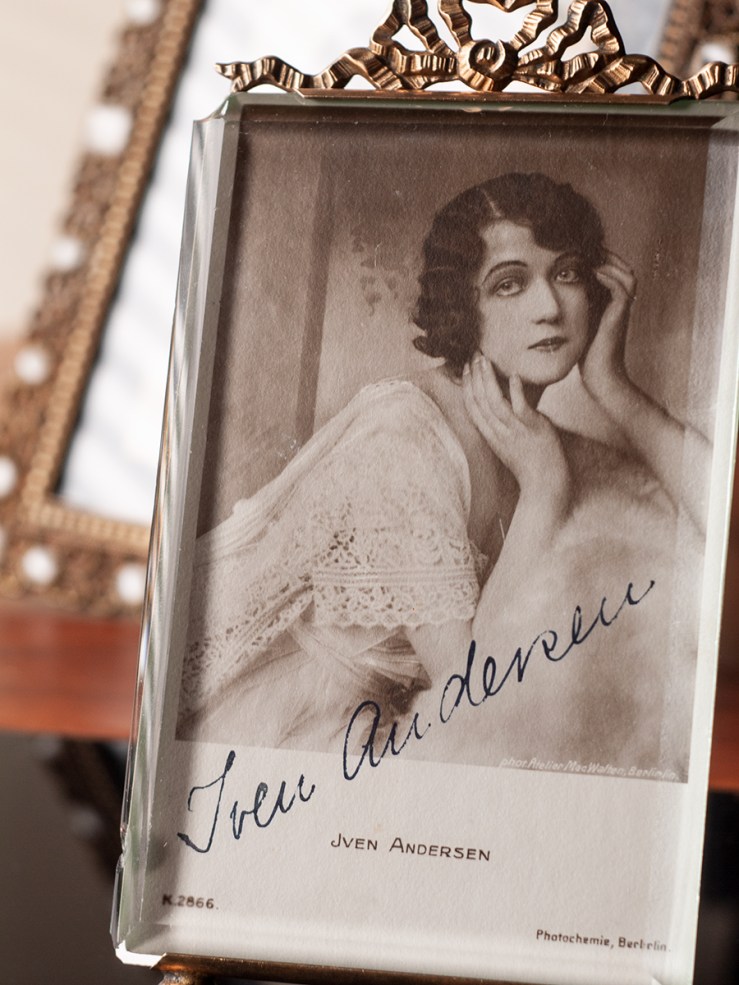 Iven Andersen c1920 Autographed Postrcard