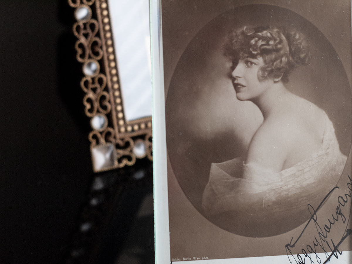 Peggy Longard c1920 Autographed Postcard