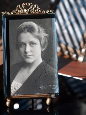 Renee Bjorling 1920 Autographed Postcard