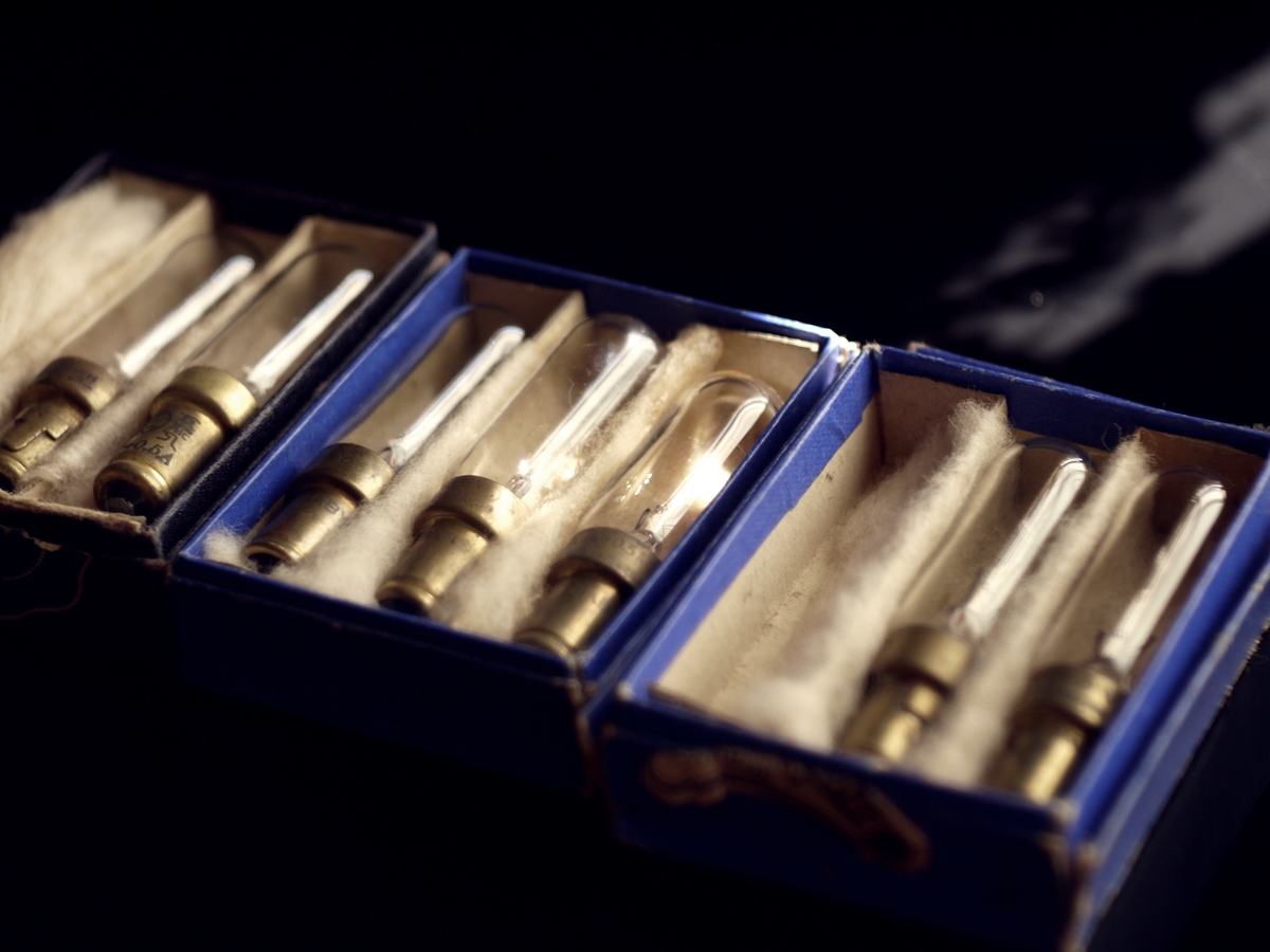 pathebaby-process-sup-06-lamps-08